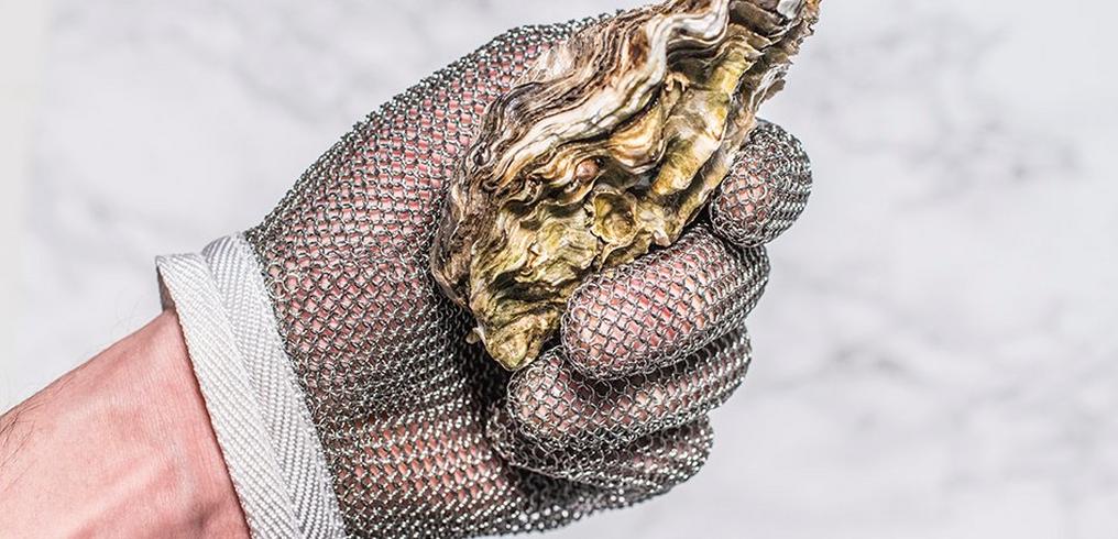 Achetez vos gants à huîtres chez Knivesandtools Livraison rapide