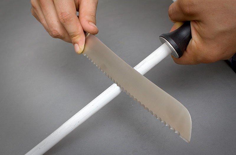 Meule blanche pour aiguiser la lame de couteau ou son outil coupant