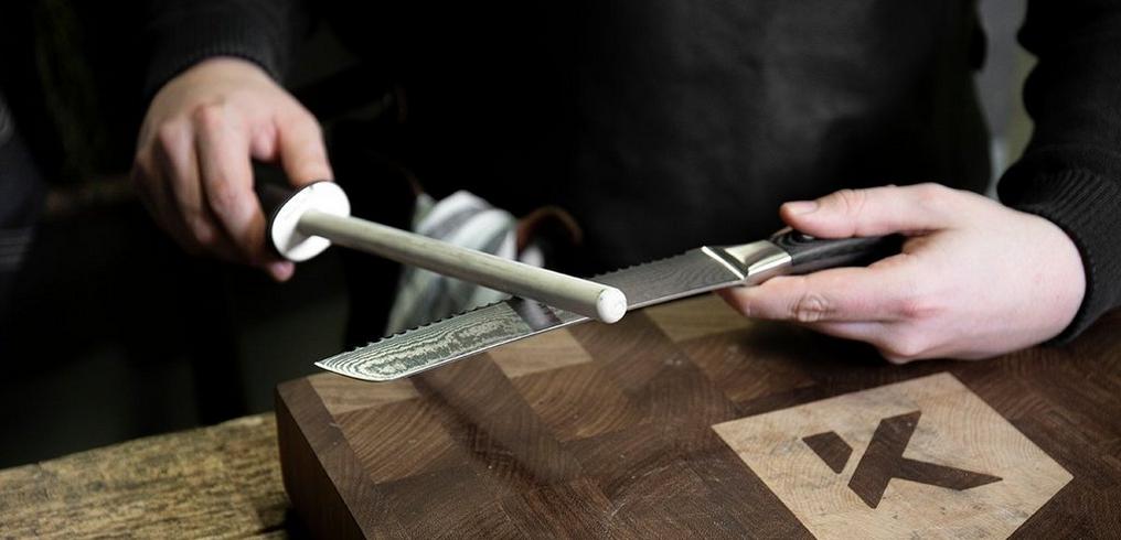Sharpening a bread knife