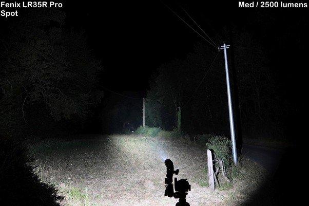 Fenix LR35R Pro Spot Med 2500 lumens