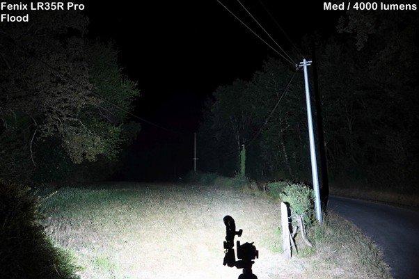 Fenix LR35R Pro Flood Med 4000 lumens