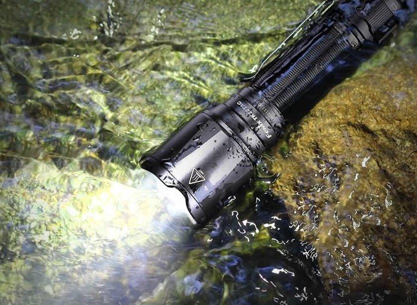 Nu verkrijgbaar: de gloednieuwe Fenix TK22TAC zaklamp