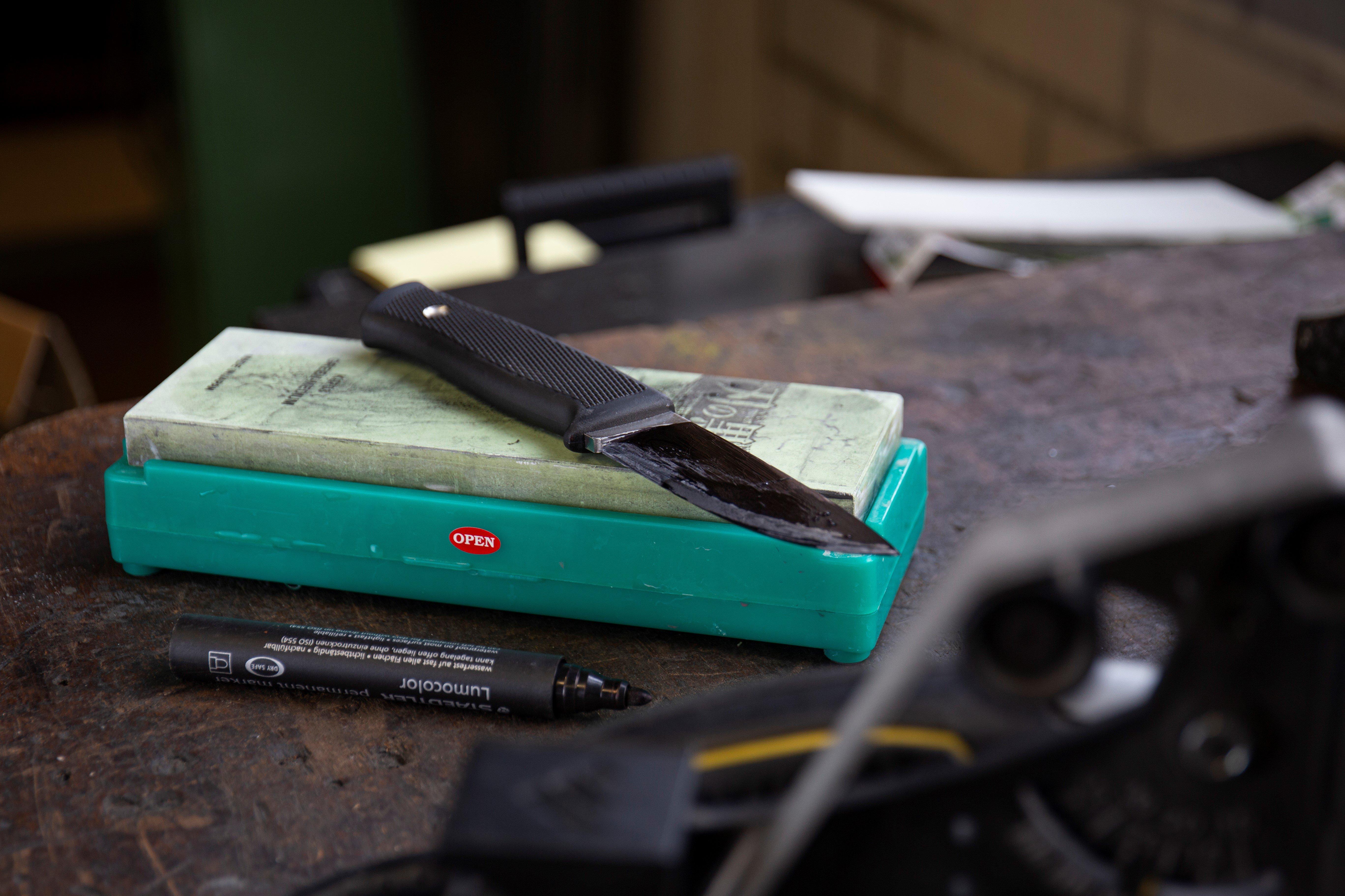 Afiar em pedras de amolar