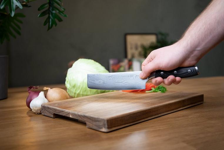 Couteau De Cuisine En Bois : Coupez Des Fruits Et Légumes Avec Ce