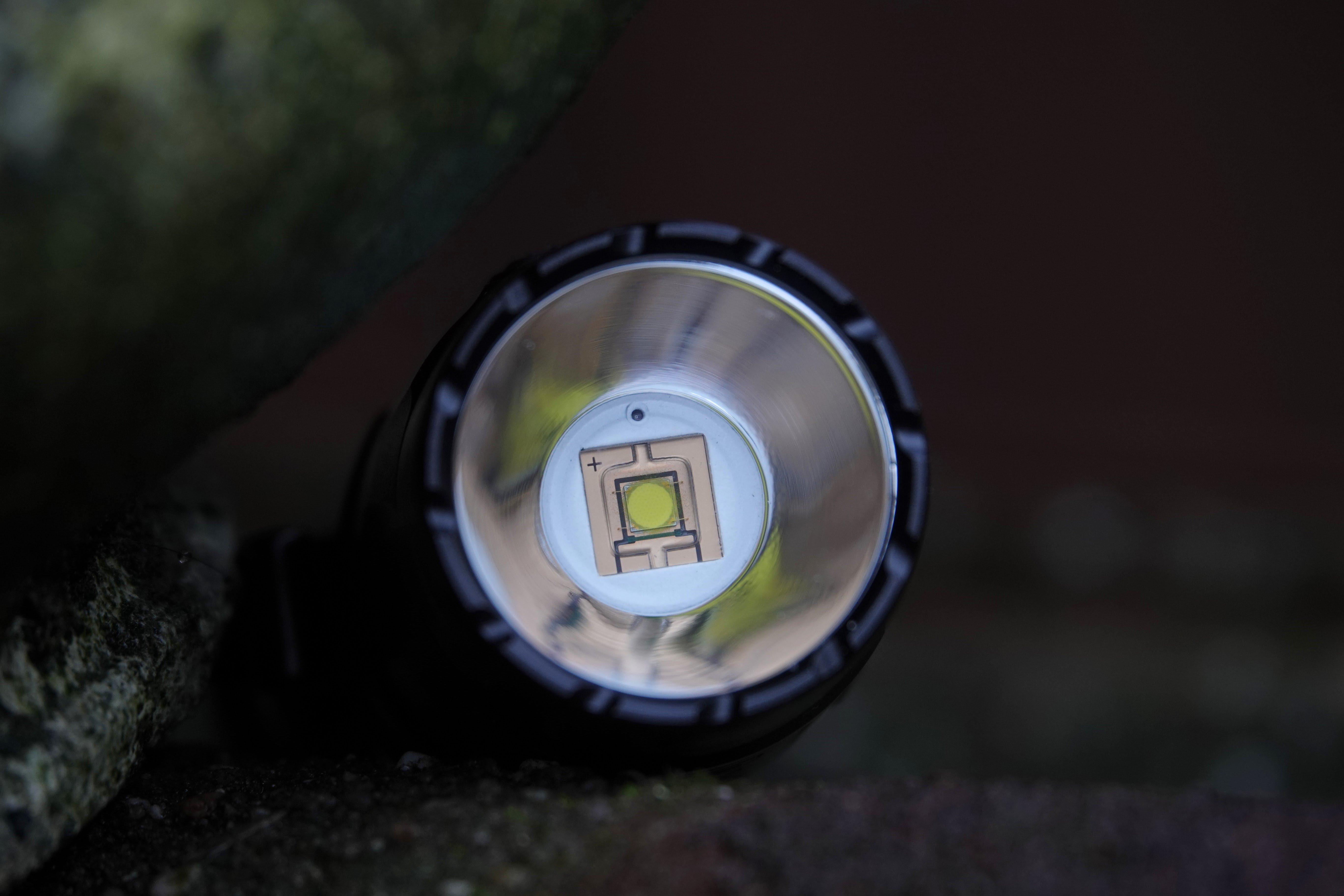 Nitecore MH12 Pro LED