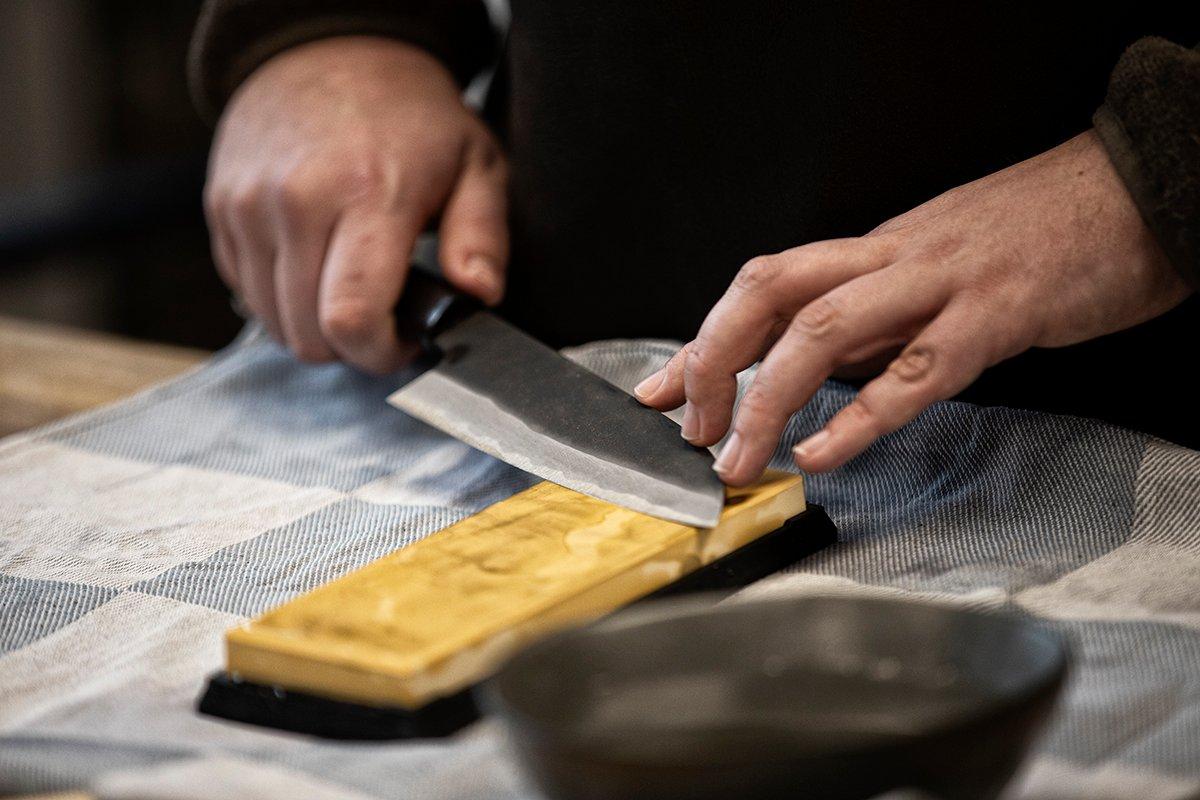 Sharp Pebble Knife Sharpening Angles - Best Sharpening Angle for Kitchen  Knives