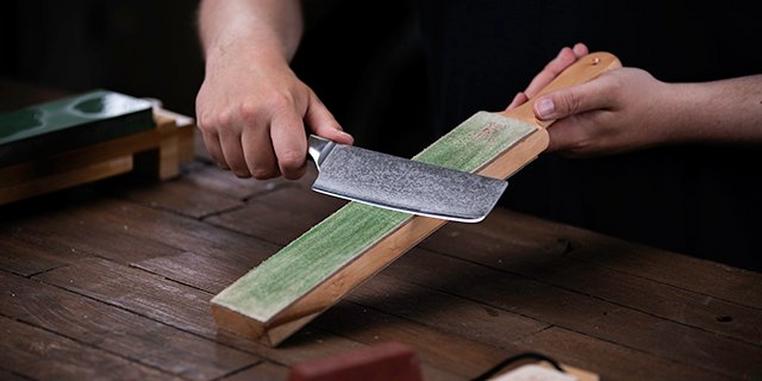 What is Stropping? How to Refine Your Knife's Edge