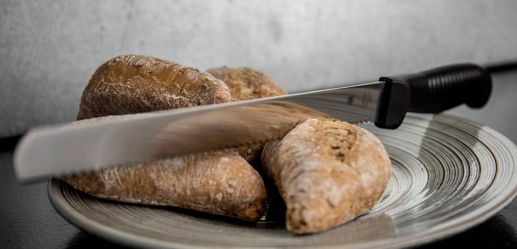 Zassenhaus - Taglierino per pane con manico faggio