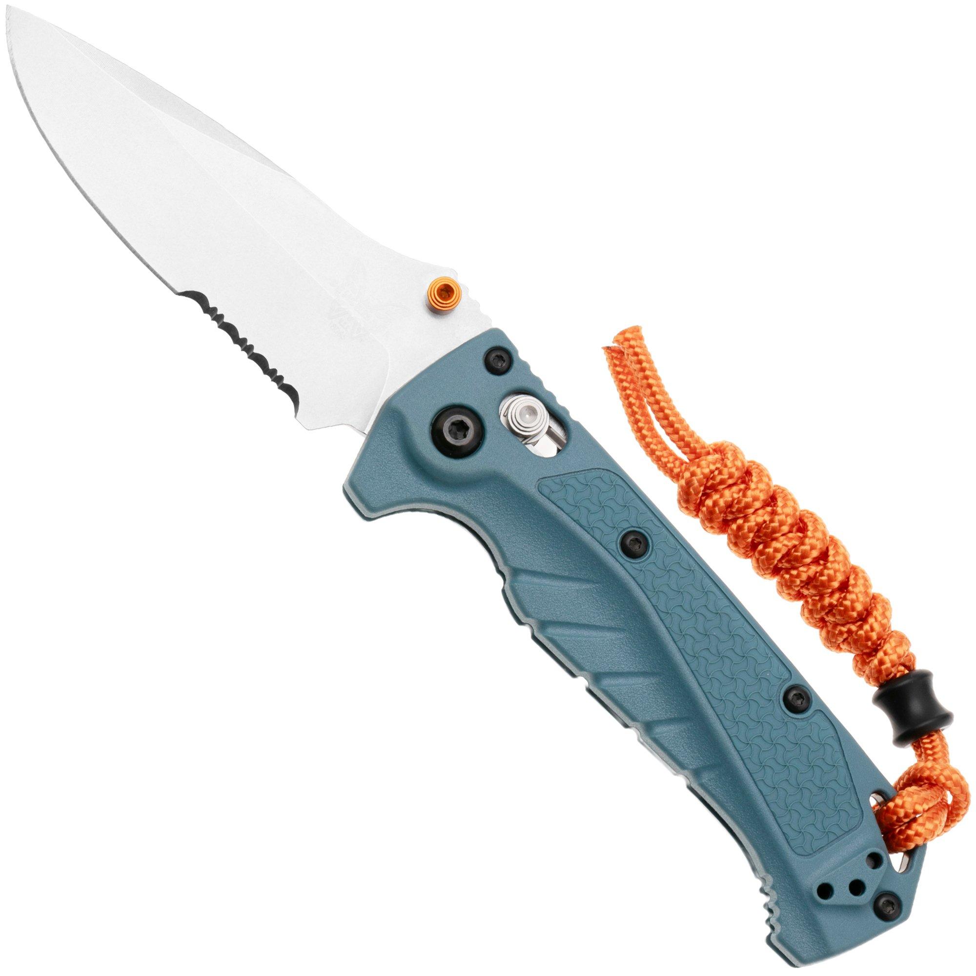 Benchmade Mini Adira 18065S CPM MagnaCut, Depth Blue Grivory, Serrated Taschenmesser