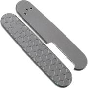 Daily Customs 91.2 Honeycomb 2D Pattern, Titanium P10011756 capas Victorinox