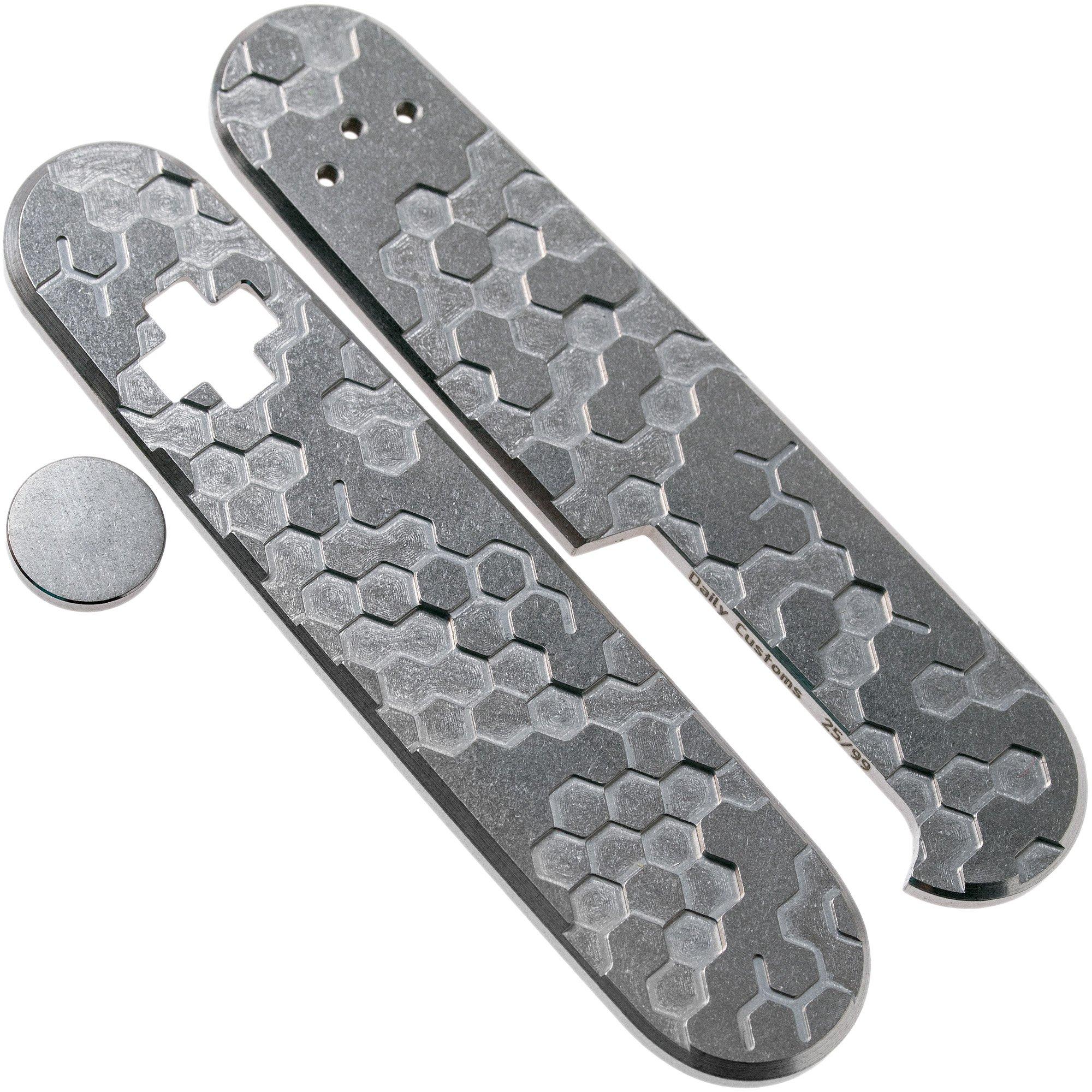 Okładziny Victorinox Daily Customs 91.3 Honeycomb 3D BS Pattern, Titanium P10012433
