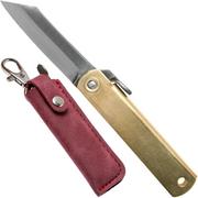 Coltello tascabile giapponese tradizionale higonokami isolato su sfondo  bianco