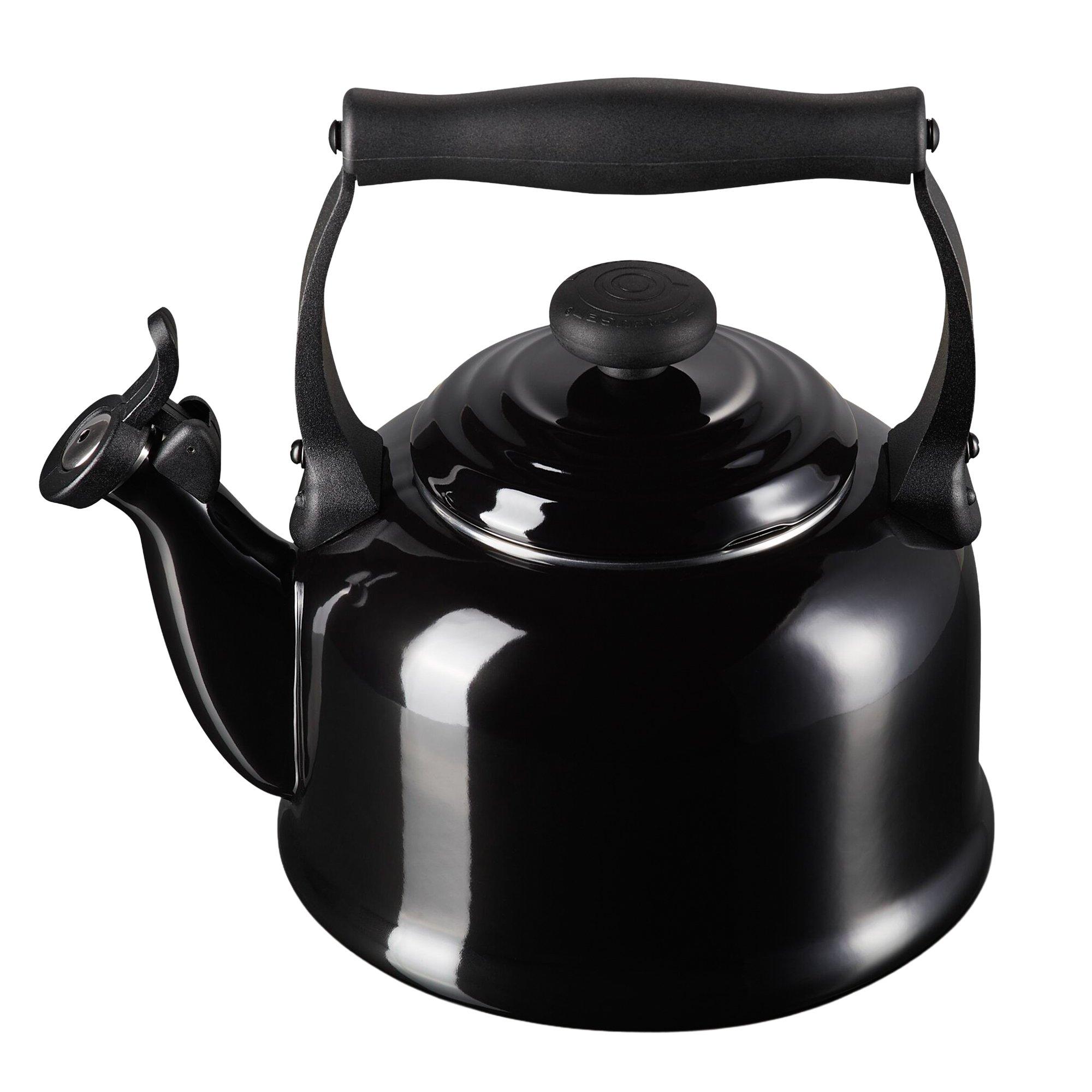 Le Creuset Tradition teakettle 2,1L, black