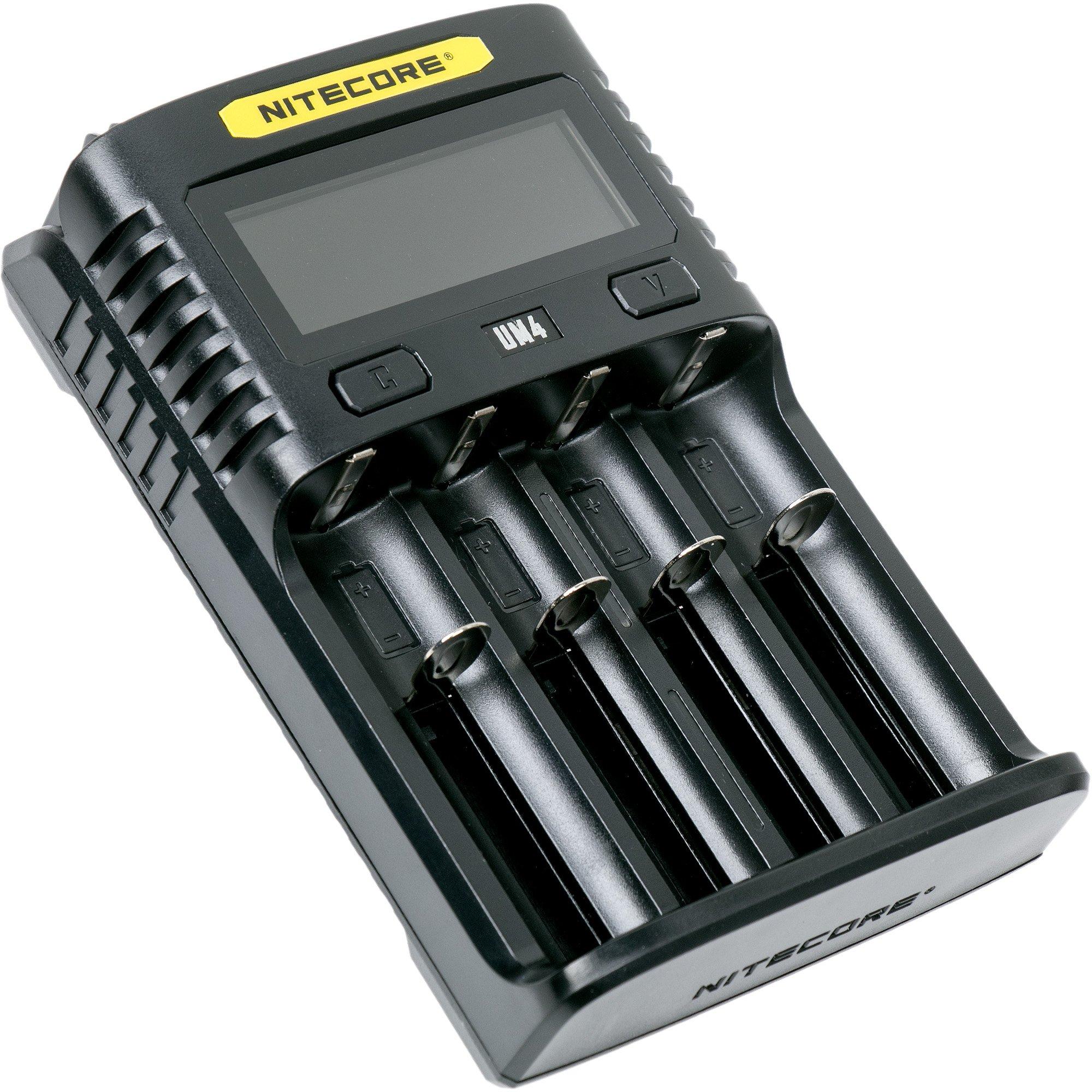 Nitecore UM4 Ladegerät für 18650 Akkus