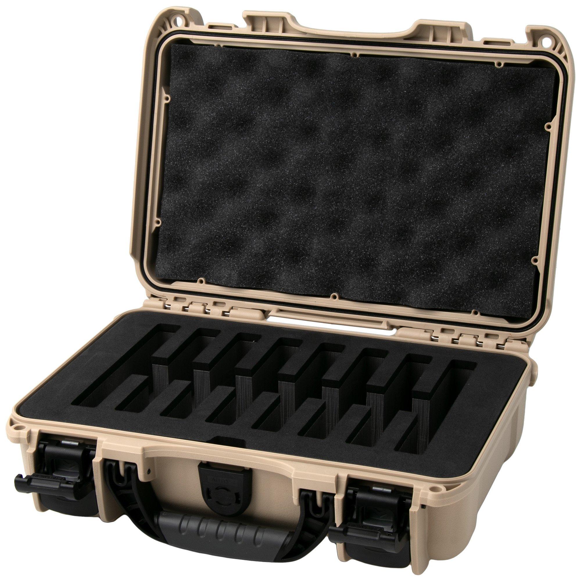 Nanuk 909 case with foam inserts for 8 knives, zand