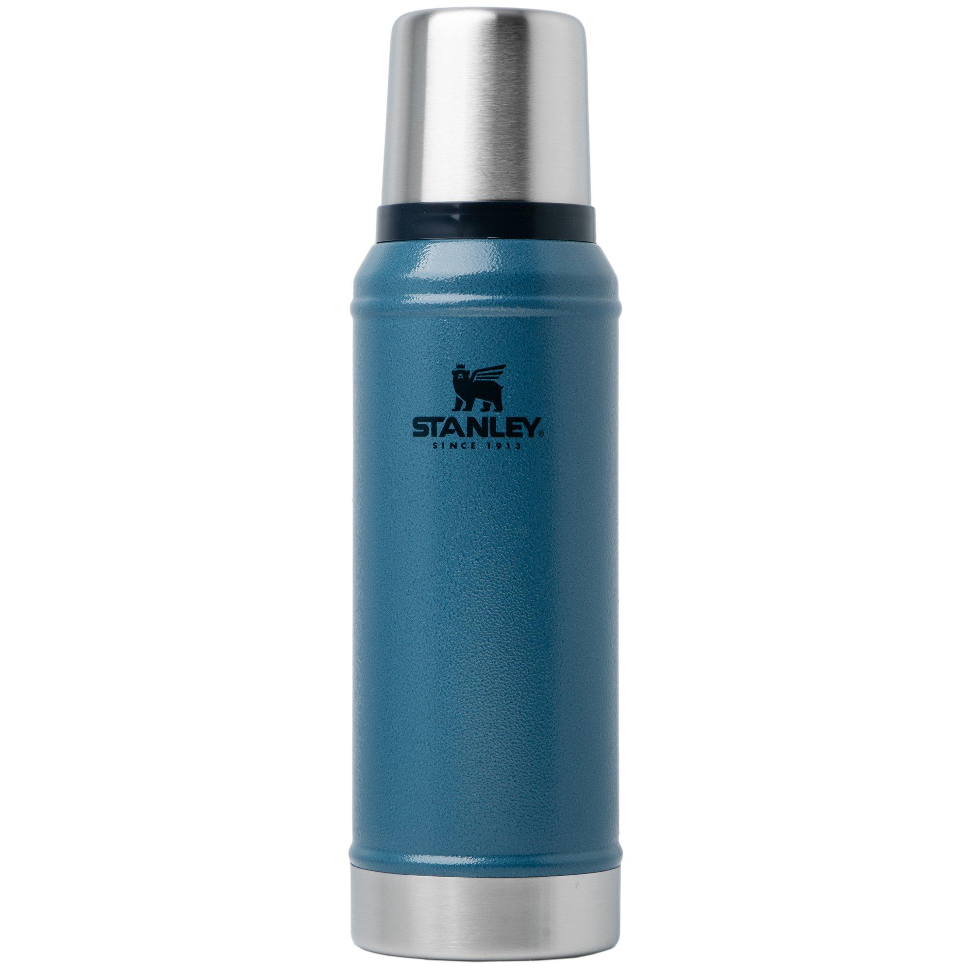 Stanley The Legendary Classic Bottle 1QT, Hammertone Lake 10-11346-094 insulated bottle with pour-through stopper and cup, 940 ml