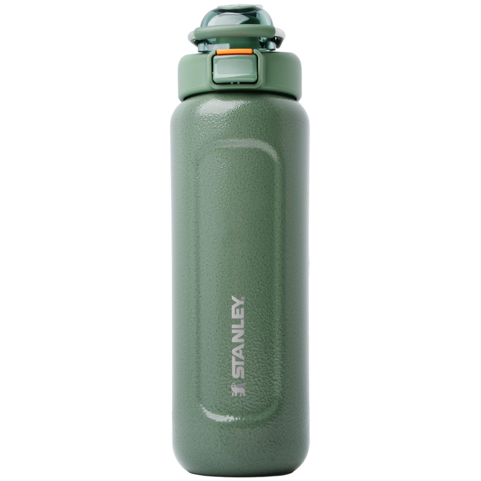 Stanley The Legendary Wellspring Bottle 24oz, Hammertone Green 10-13111-0113 insulated bottle with flip lid, 700 ml