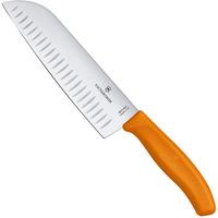 Afbeelding voor Victorinox SwissClassic 6.8526.17L9B Orange, santoku met kuiltjes, 17 cm, oranje